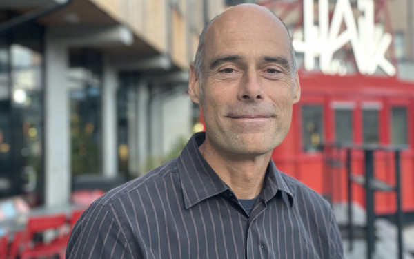 Forskar Stefan Gössling