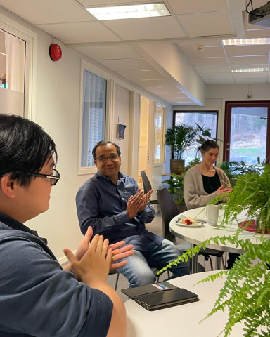 Rajendra med kollegaer