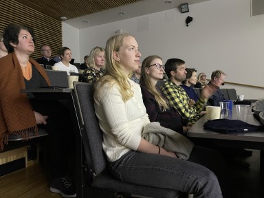 Tilhøyrarar i auditorium, i 20-40-åra